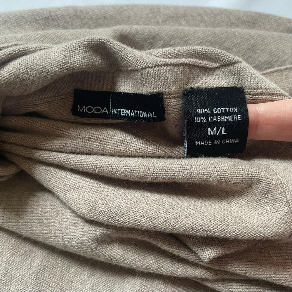 Moda international cotton & cashmere off the shoulder poncho sweater size M/L - Picture 3 of 9